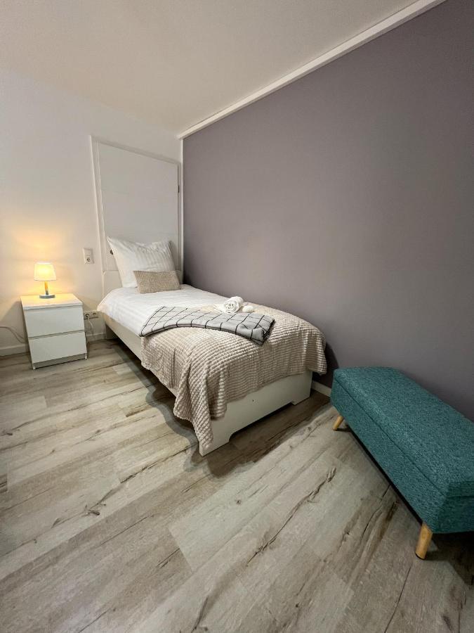 Home Inn Apartments - 201 Minden  Bagian luar foto