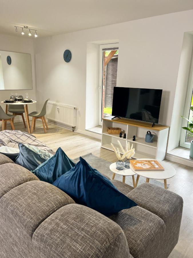 Home Inn Apartments - 201 Minden  Bagian luar foto